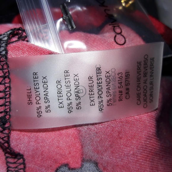 NWT Classy Calvin Klein sleeveless top - Picture 8 of 8